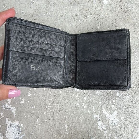 Vintage Louis Vuitton wallet - Picture 7 of 10